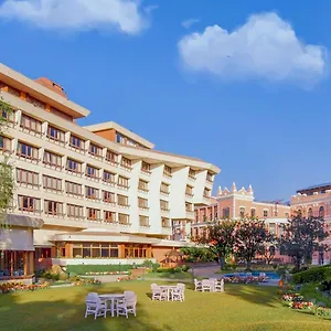 5* Hotel Yak&yeti